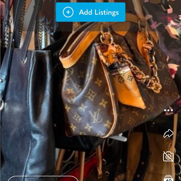 LIKE THIS POST TO BE NOTIFIED OF MY LIVE SHOW! Meet your Posher, Mazzy  ✨ - Picture 4 of 4